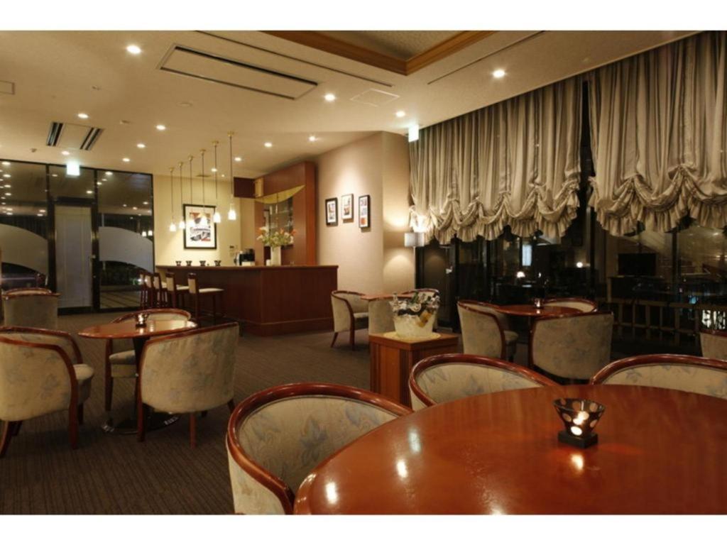 Ako Park Hotel Exterior photo